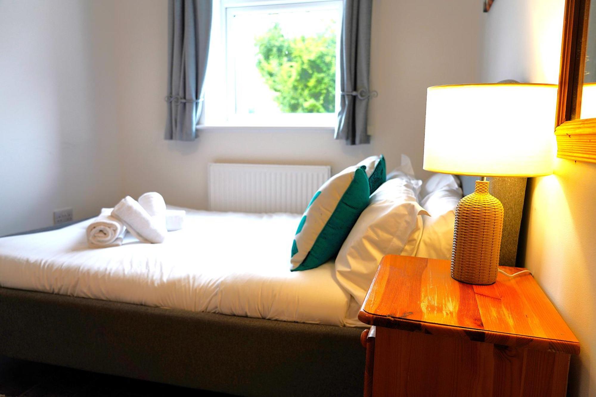 Sleeps 10, Free Parking, Close To Science Park, King Size Bed Milton  Exterior foto